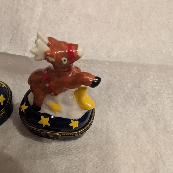 3 Christmas Hinged Trinket Boxes. Santa, Sledding, Rudolph Reindeer - Picture 4 of 10